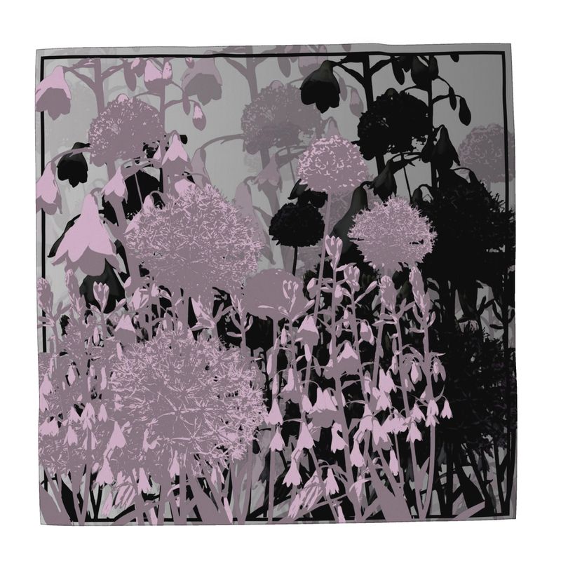 Signature Criostal: The Square Scarf 90
