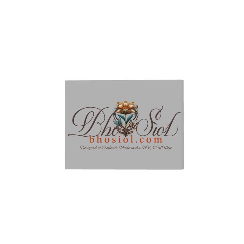 Signature Criostal: The Square Scarf 90