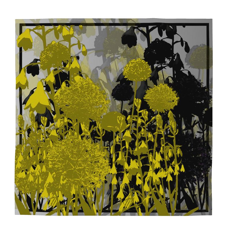 Signature Òr: The Square Scarf 115