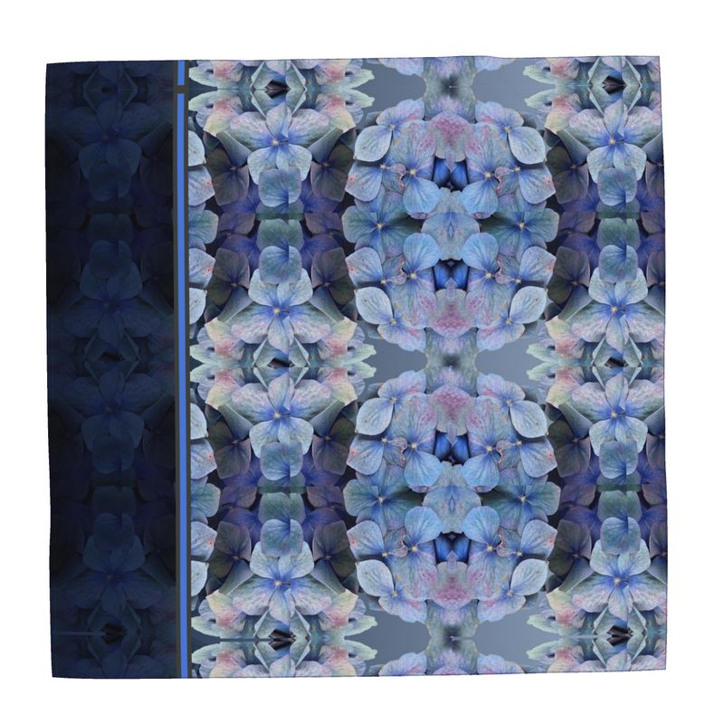 Tartan Hydrangea Gorm: The Square Scarves