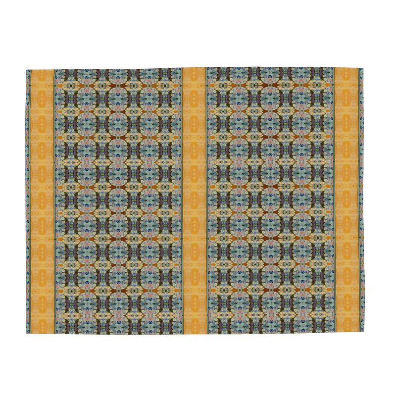 Tartan Hydrangea Buidhe: The Extra Large Scarf