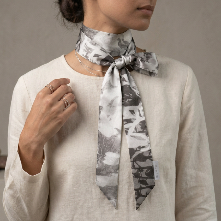 Amazing Grey: The Skinny Scarf