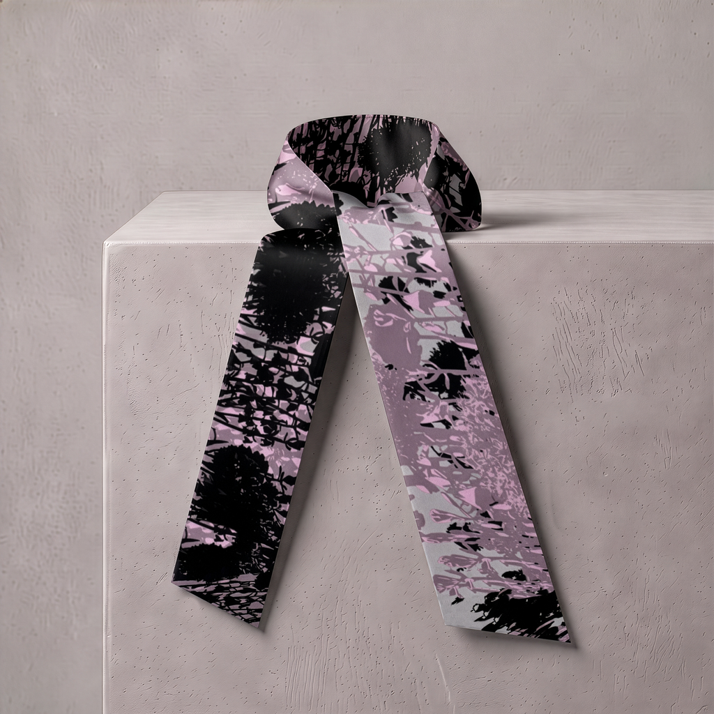 Signature Criostal: The Versatile Scarf