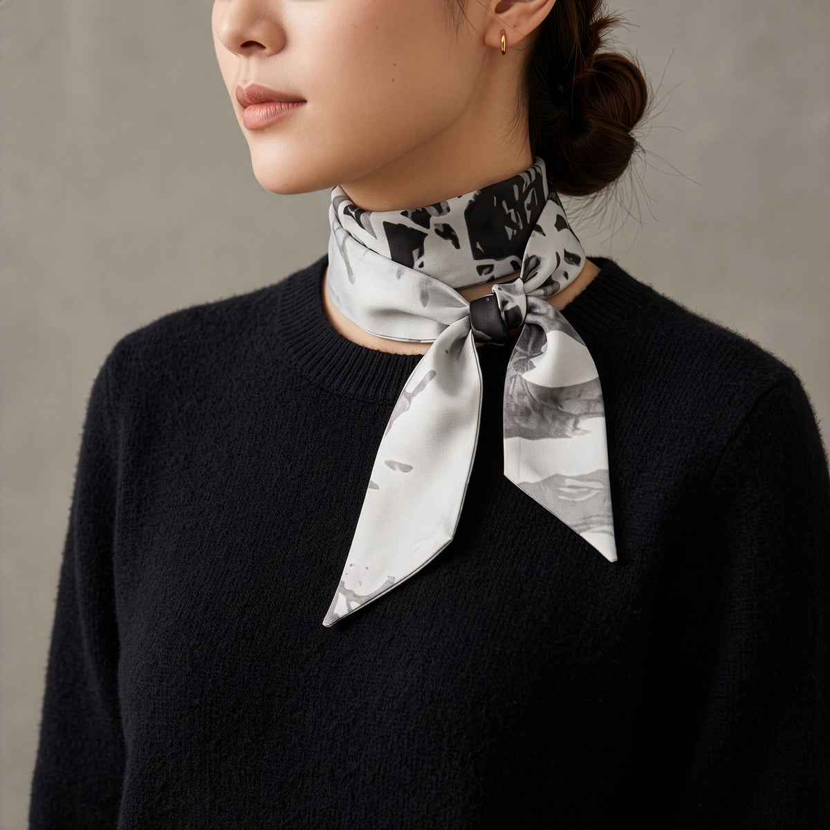 Amazing Grey: The Skinny Scarf