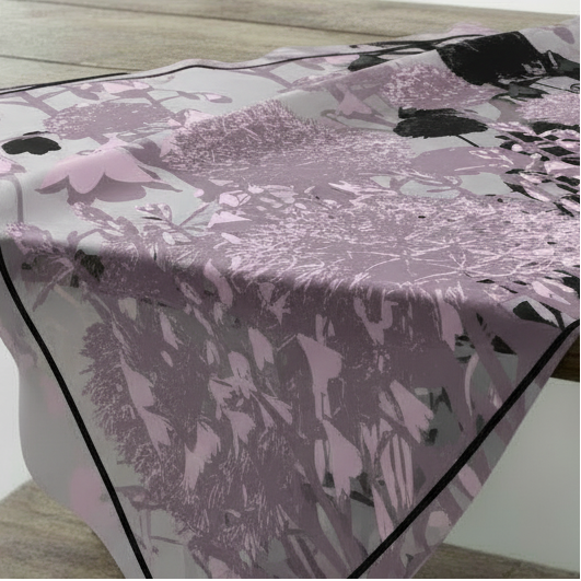 Signature Criostal: The Square Scarf 115
