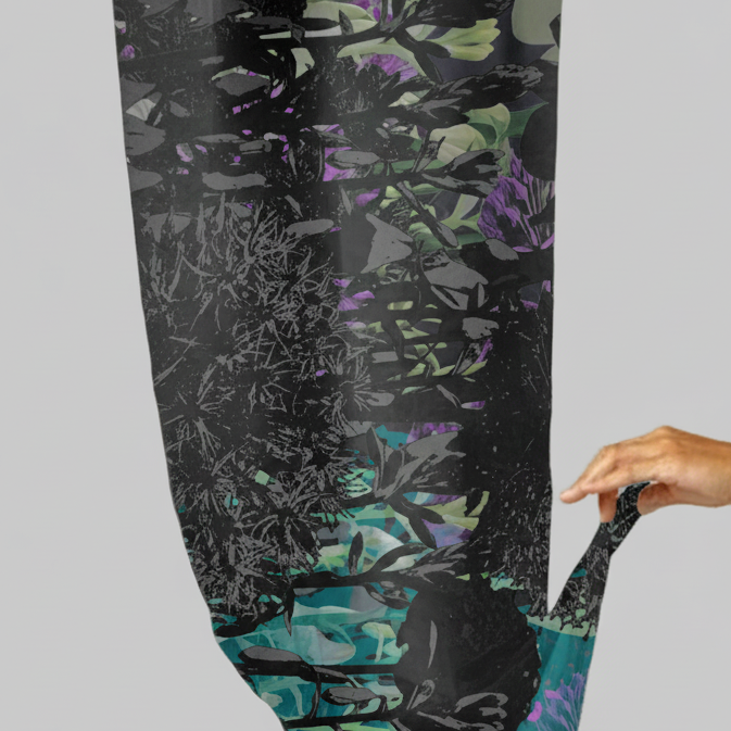 Dorcha: The Classic Long Scarf